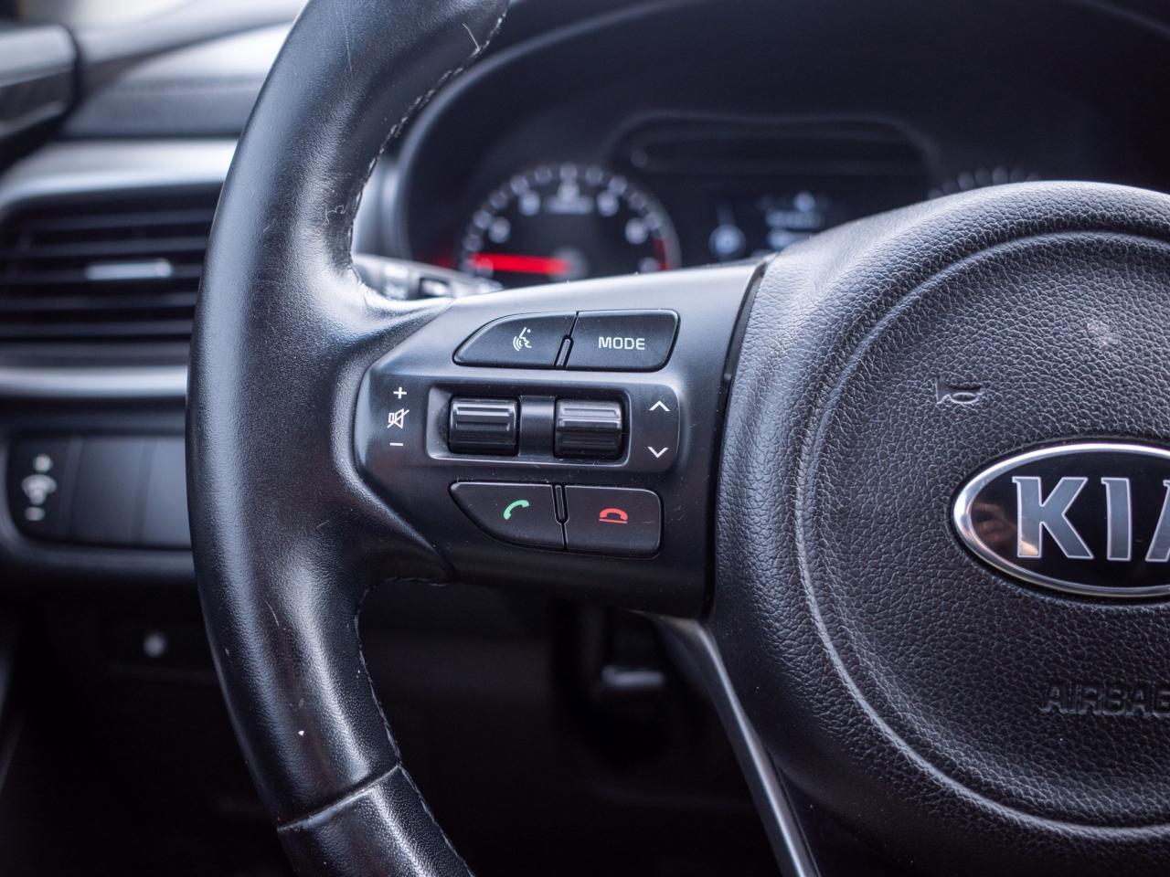 2017 Kia Sorento LX Turbo - Woodgrain Interior Trim   Heated Seats Photo