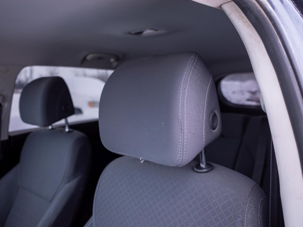 2017 Kia Sorento LX Turbo - Woodgrain Interior Trim   Heated Seats Photo