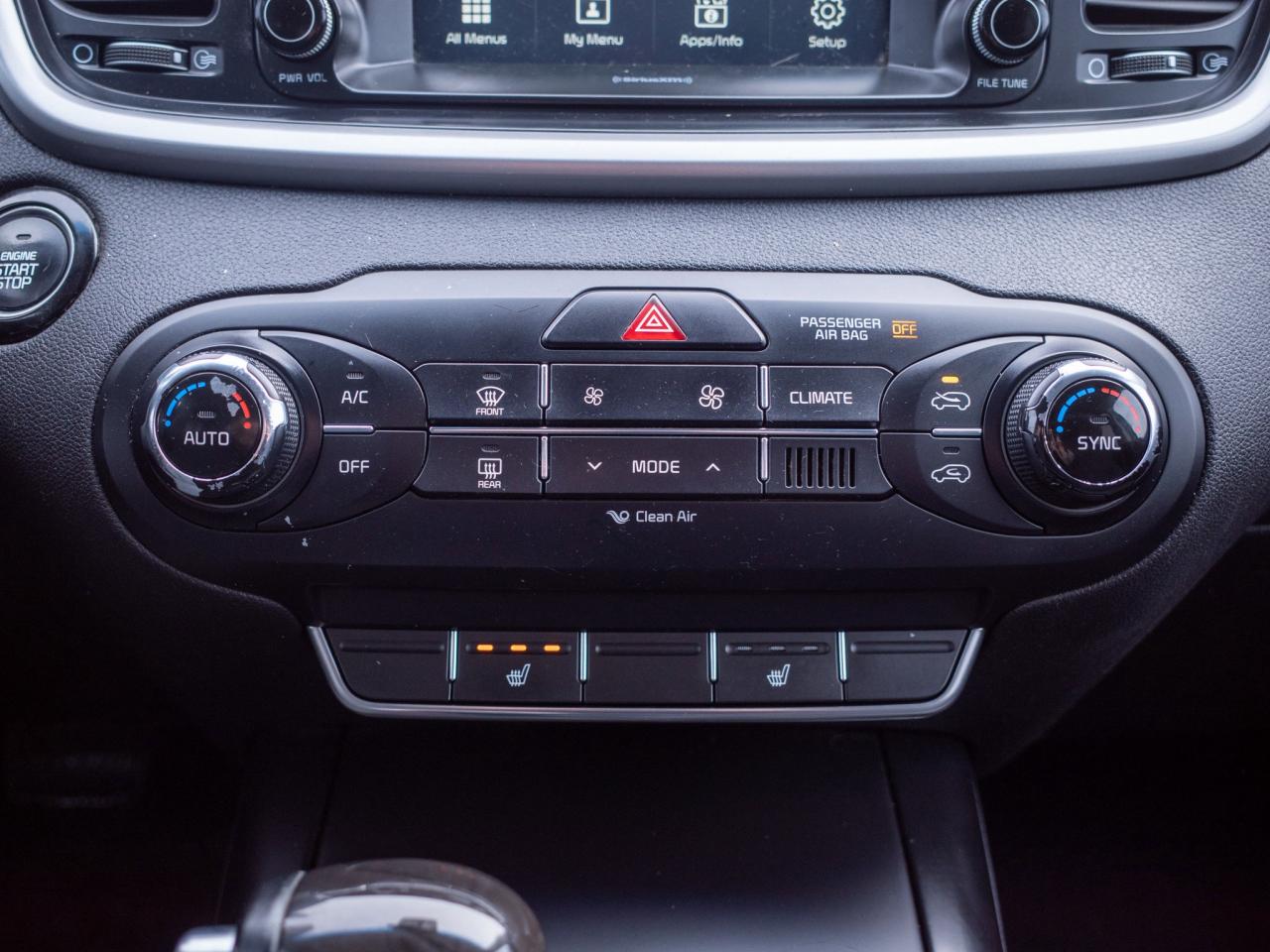 2017 Kia Sorento LX Turbo - Woodgrain Interior Trim   Heated Seats Photo