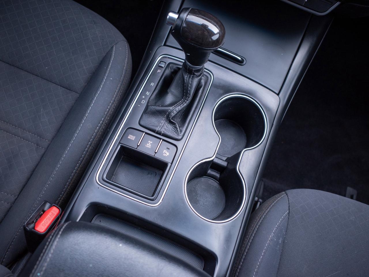 2017 Kia Sorento LX Turbo - Woodgrain Interior Trim   Heated Seats Photo