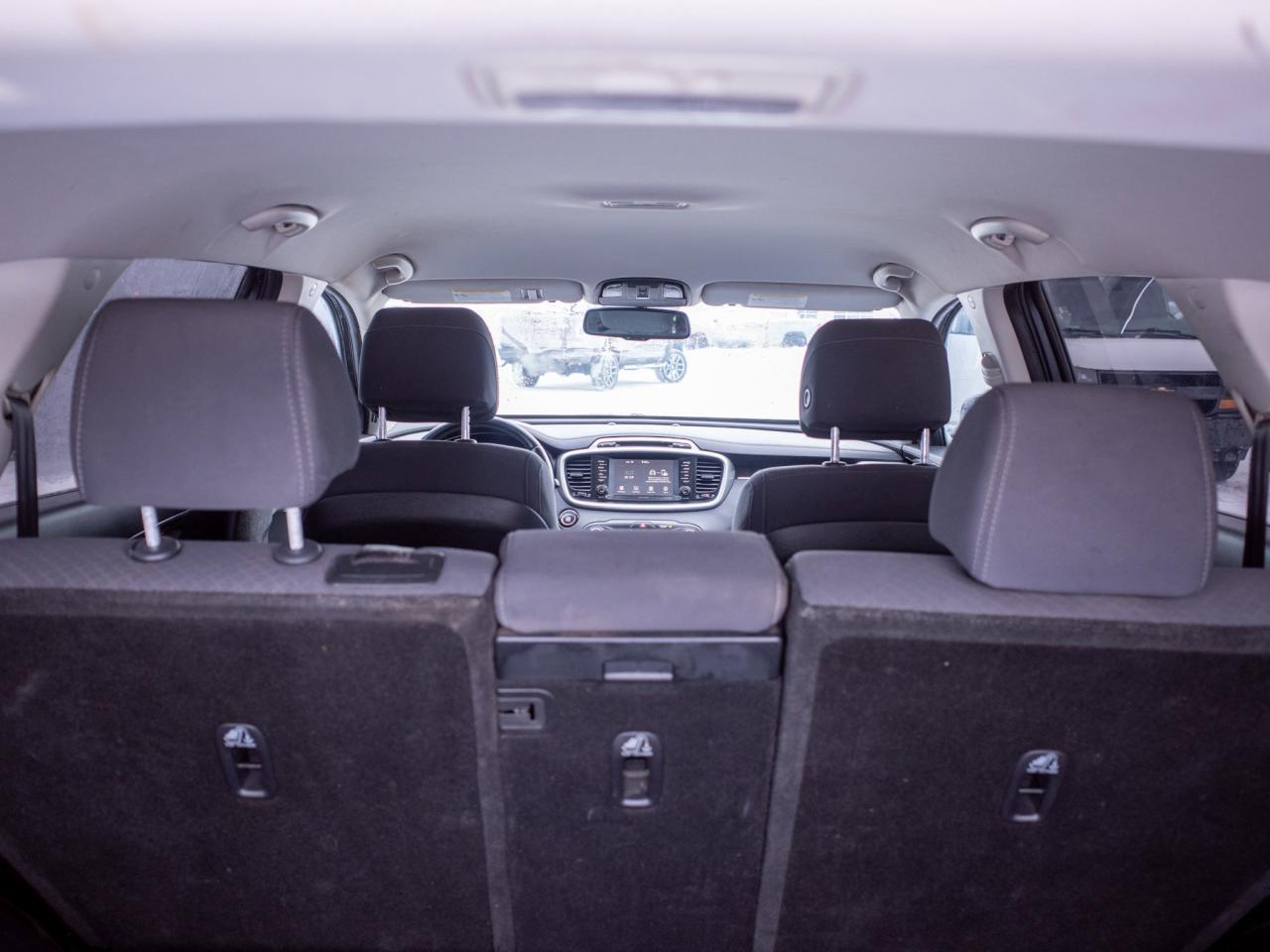 2017 Kia Sorento LX Turbo - Woodgrain Interior Trim   Heated Seats Photo