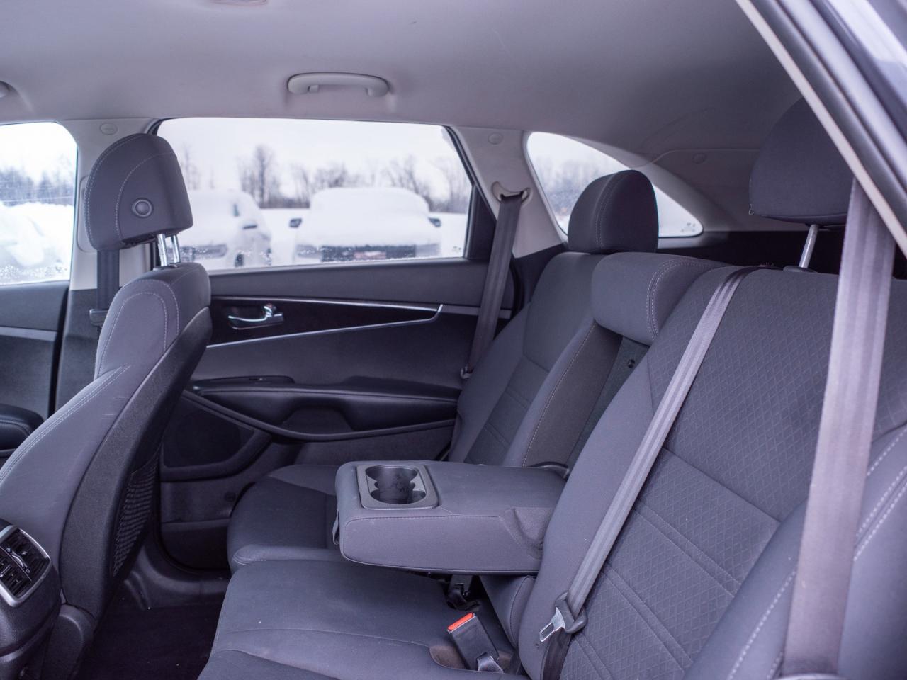 2017 Kia Sorento LX Turbo - Woodgrain Interior Trim   Heated Seats Photo