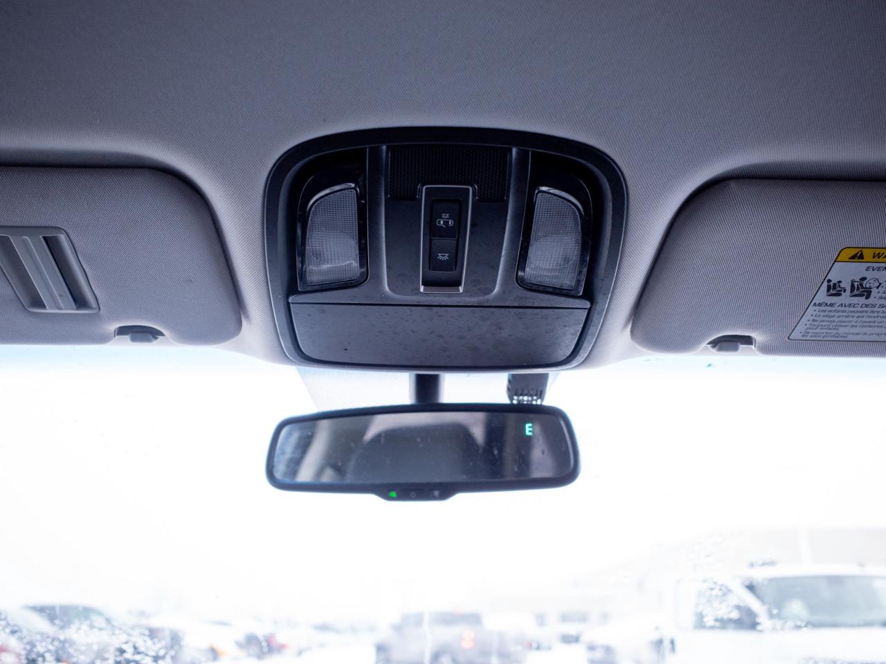 2017 Kia Sorento LX Turbo - Woodgrain Interior Trim   Heated Seats Photo