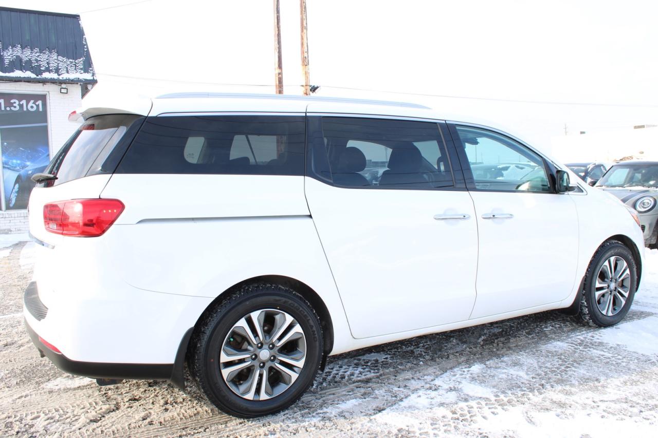 2020 Kia Sedona EX   8 PASSENGER LEATHER   NO ACCIDENT   CLEAN CAR Photo