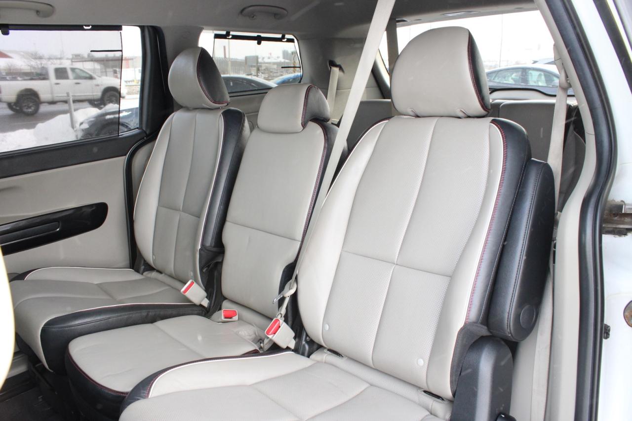 2020 Kia Sedona EX   8 PASSENGER LEATHER   NO ACCIDENT   CLEAN CAR Photo
