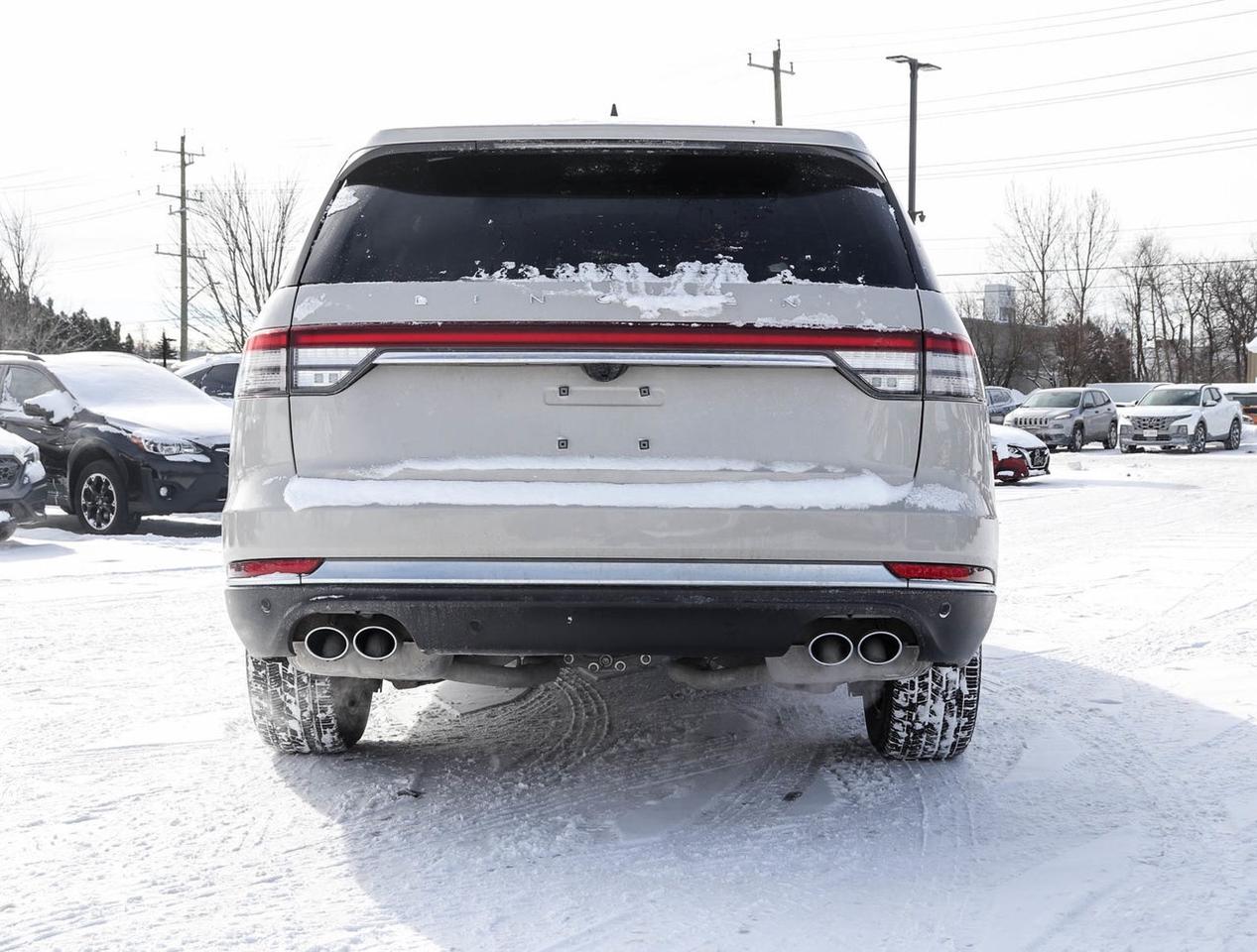 2023 Lincoln Aviator Reserve Photo3