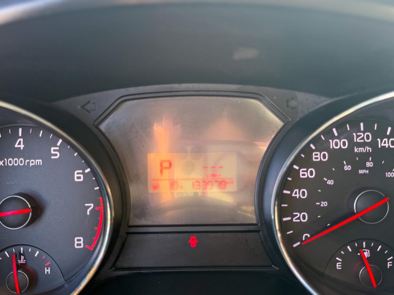 2017 Kia Sedona LX   LOW KM   CAMERA   3.3 L   8 PASS   BLUETOOTH Photo