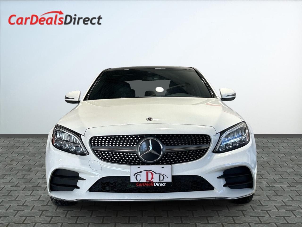 2020 Mercedes-Benz C-Class C 300 4MATIC AMG Pkg / NAV / Sunroof / Leather Photo