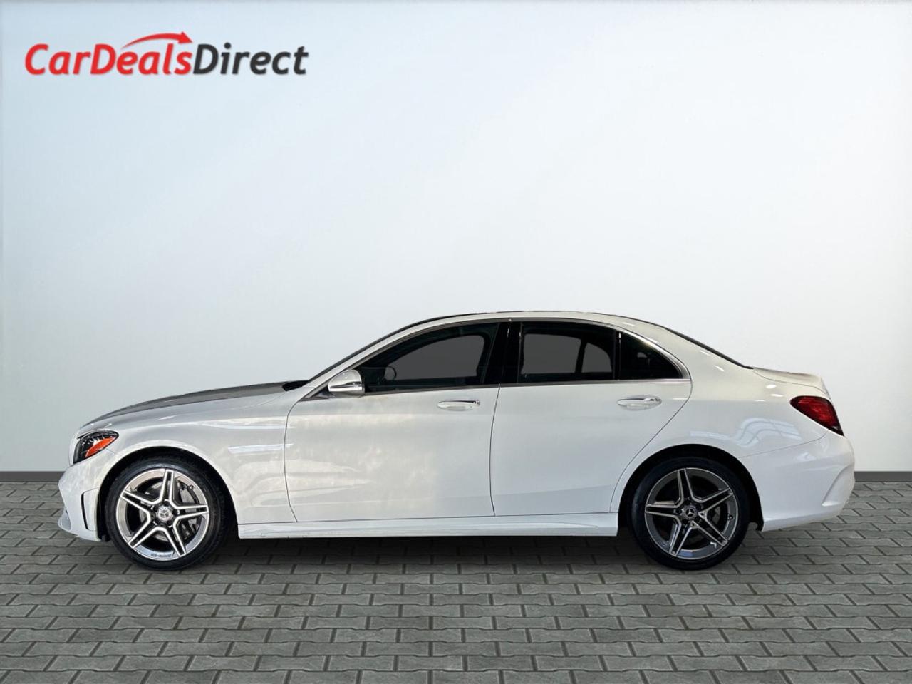 2020 Mercedes-Benz C-Class C 300 4MATIC AMG Pkg / NAV / Sunroof / Leather Photo
