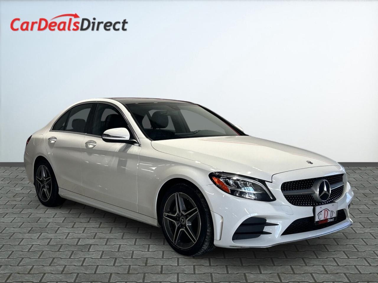 2020 Mercedes-Benz C-Class C 300 4MATIC AMG Pkg / NAV / Sunroof / Leather Photo0