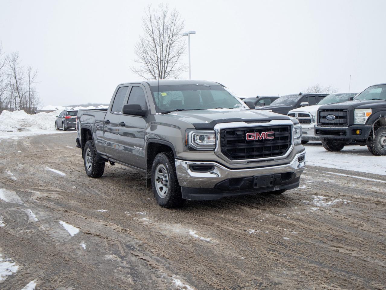 2017 GMC Sierra 1500 - MP3 Capability   HID Headlights Photo