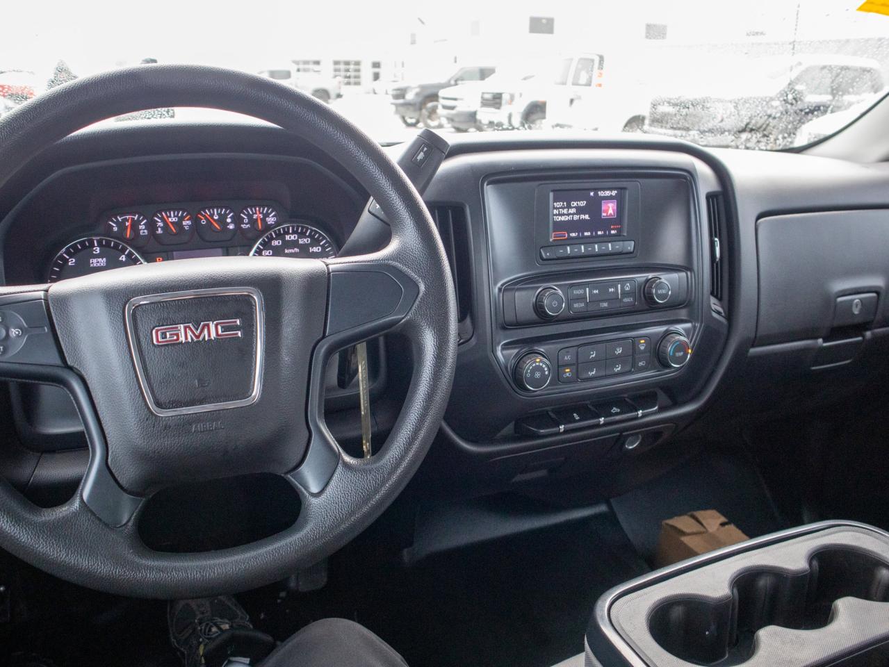 2017 GMC Sierra 1500 - MP3 Capability   HID Headlights Photo