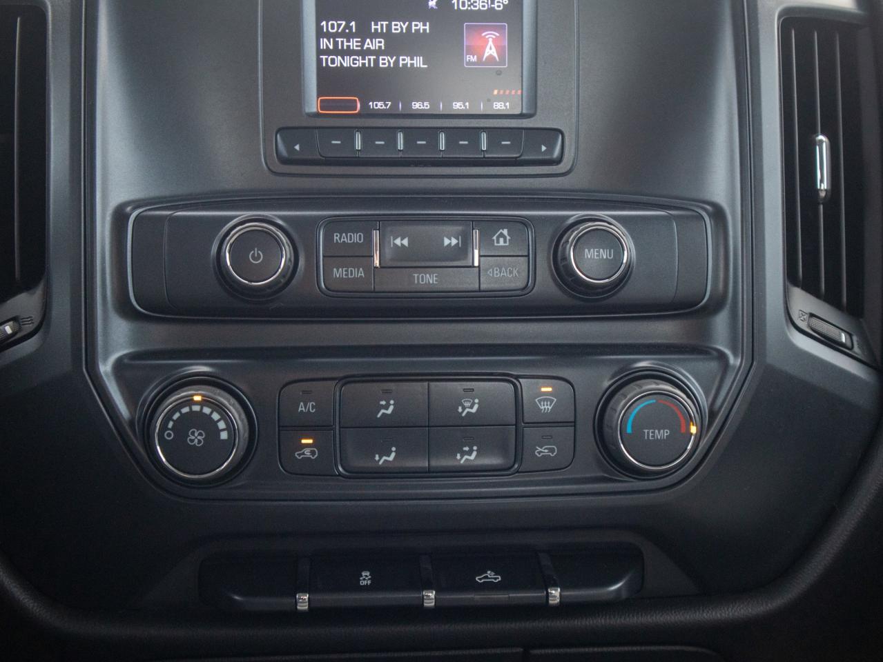 2017 GMC Sierra 1500 - MP3 Capability   HID Headlights Photo