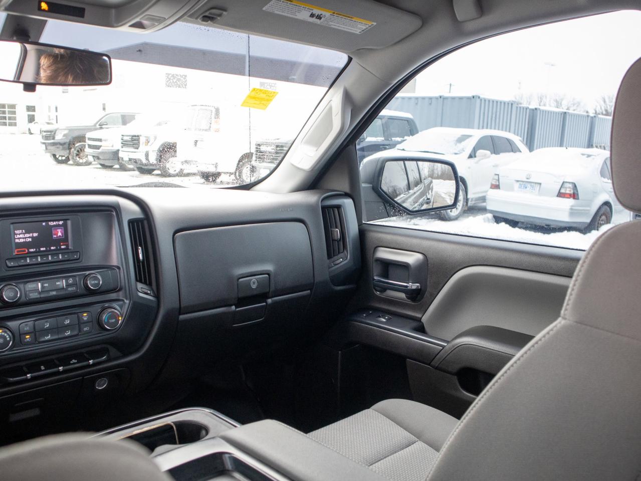 2017 GMC Sierra 1500 - MP3 Capability   HID Headlights Photo