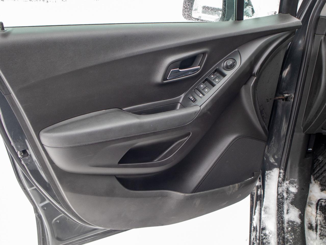 2017 Chevrolet Trax LT - Keyless Entry   WiFi Hotspot Photo