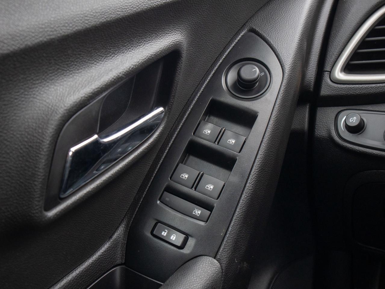 2017 Chevrolet Trax LT - Keyless Entry   WiFi Hotspot Photo