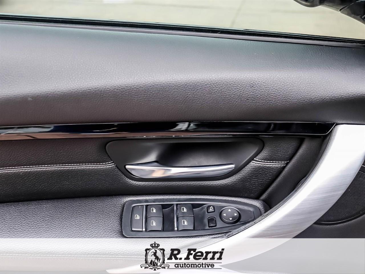 2018 BMW 330 i xDrive 4dr All-Wheel Drive Sedan Photo4