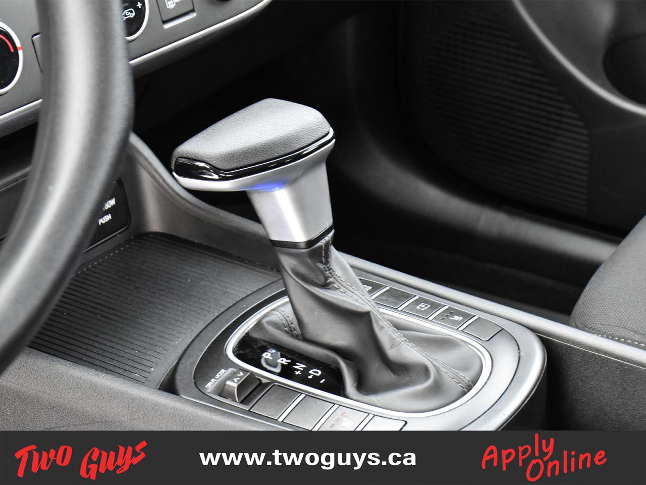 2024 Hyundai KONA 2.0L Essential FWD Remote Start Back Up Camera Photo