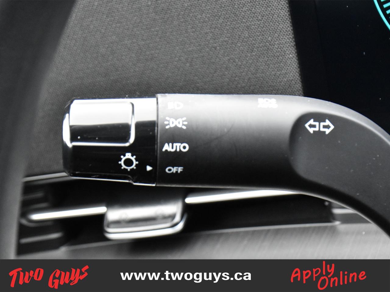 2024 Hyundai KONA 2.0L Essential FWD Remote Start Back Up Camera Photo