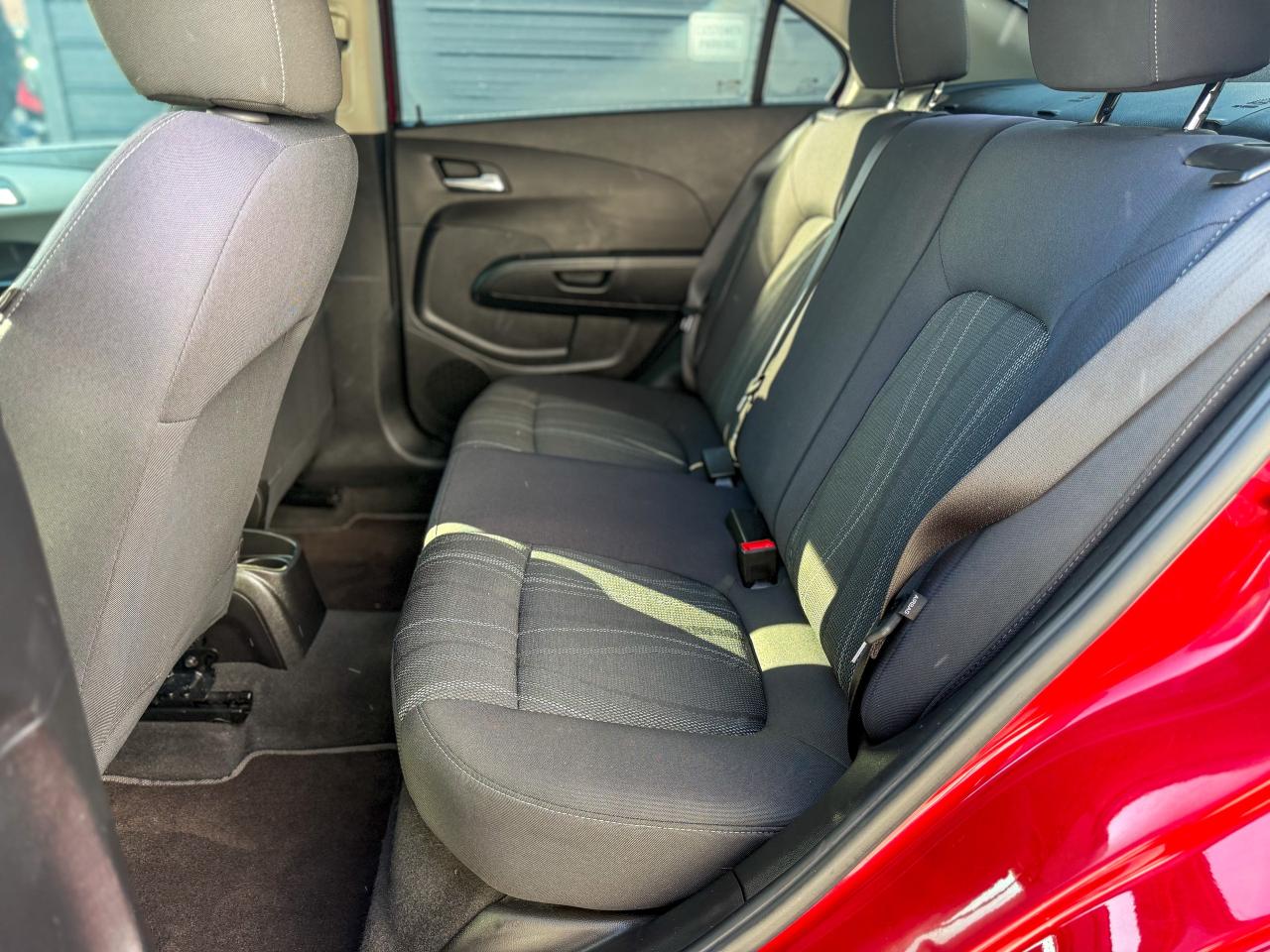 2015 Chevrolet Sonic LT/LOW KM/NO ACCIDENTS/CAMERA/1.8L/HEATED SEATS Photo