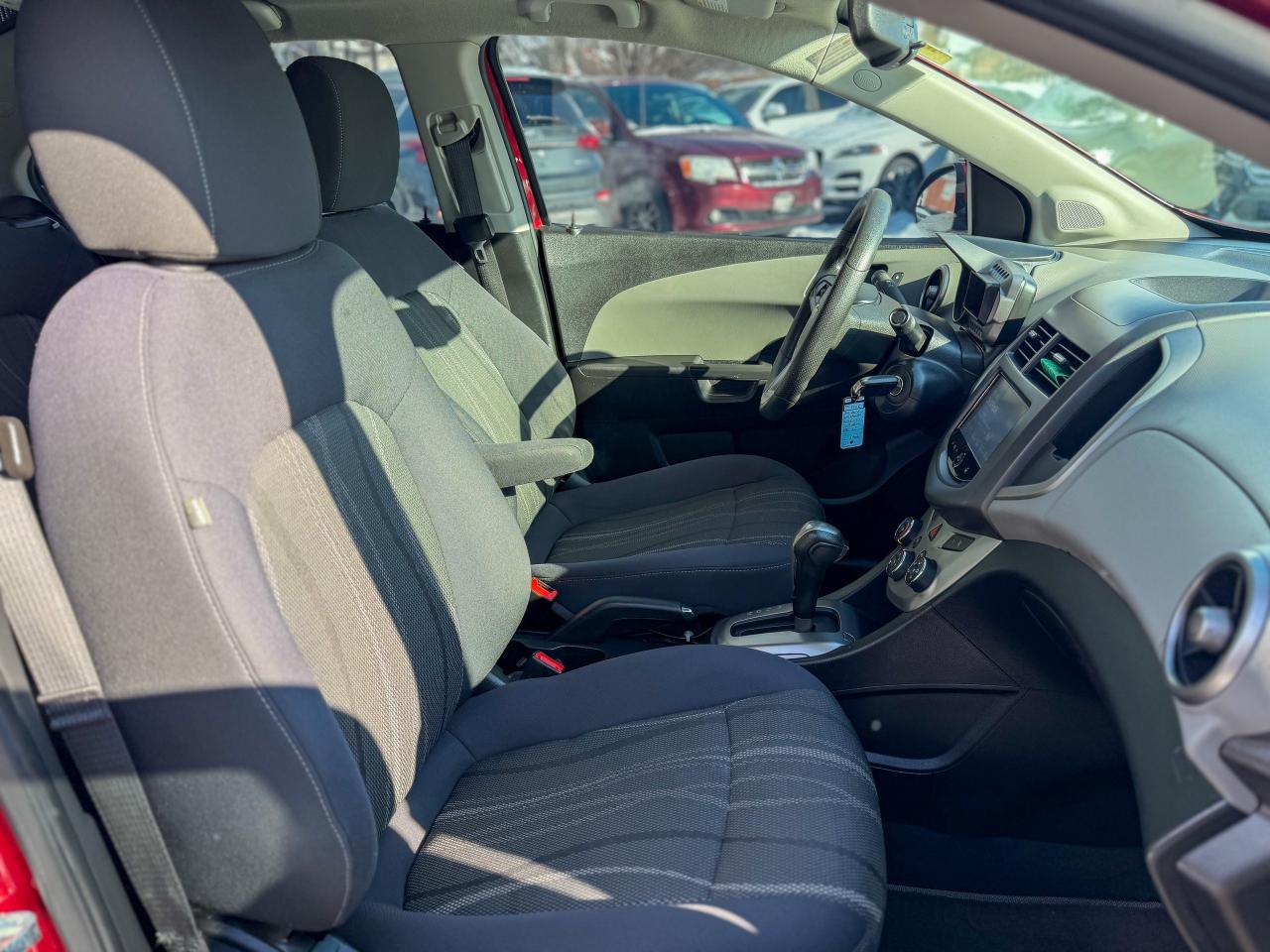 2015 Chevrolet Sonic LT/LOW KM/NO ACCIDENTS/CAMERA/1.8L/HEATED SEATS Photo