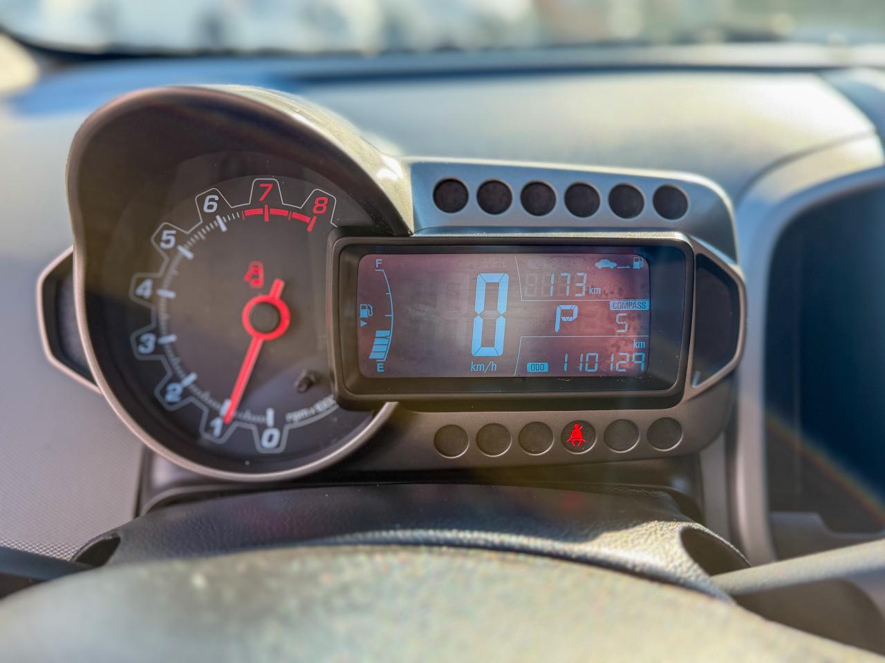 2015 Chevrolet Sonic LT/LOW KM/NO ACCIDENTS/CAMERA/1.8L/HEATED SEATS Photo