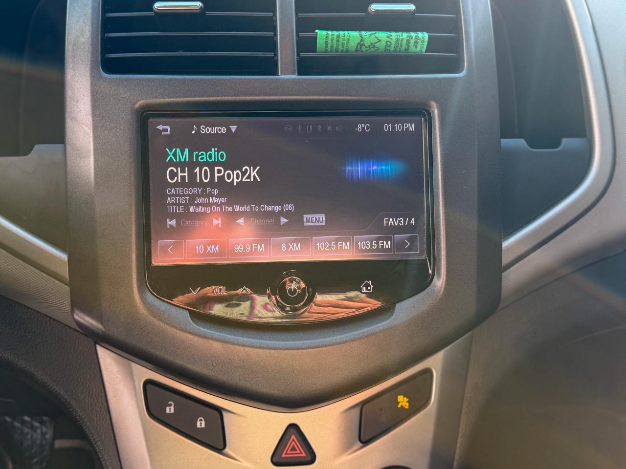 2015 Chevrolet Sonic LT/LOW KM/NO ACCIDENTS/CAMERA/1.8L/HEATED SEATS Photo