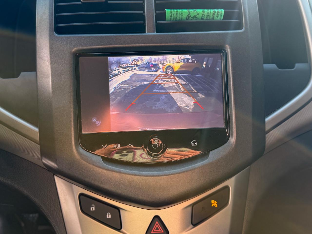 2015 Chevrolet Sonic LT/LOW KM/NO ACCIDENTS/CAMERA/1.8L/HEATED SEATS Photo