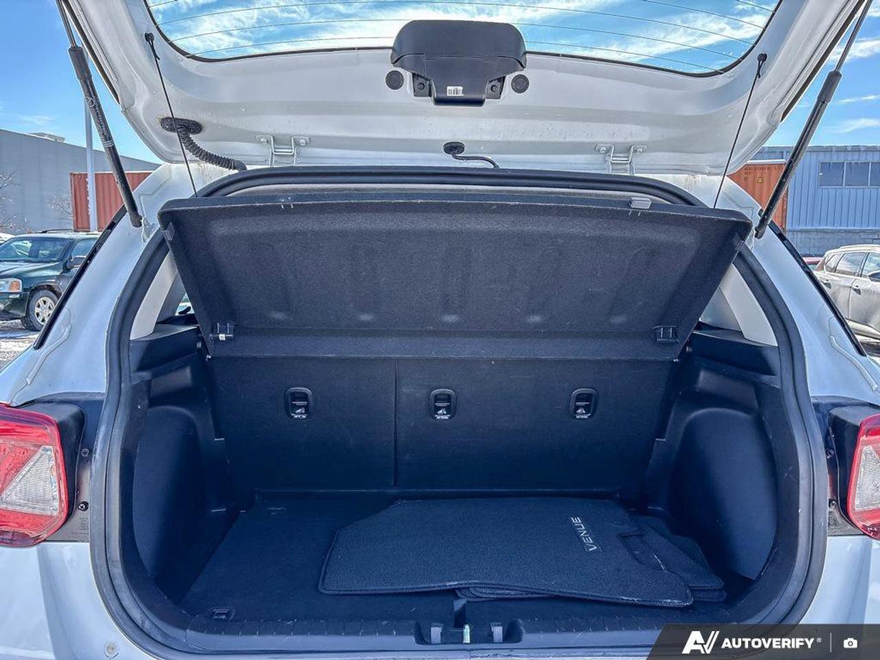 2023 Hyundai Venue Preferred   Heated Seats   Heated Steering   Apple Photo