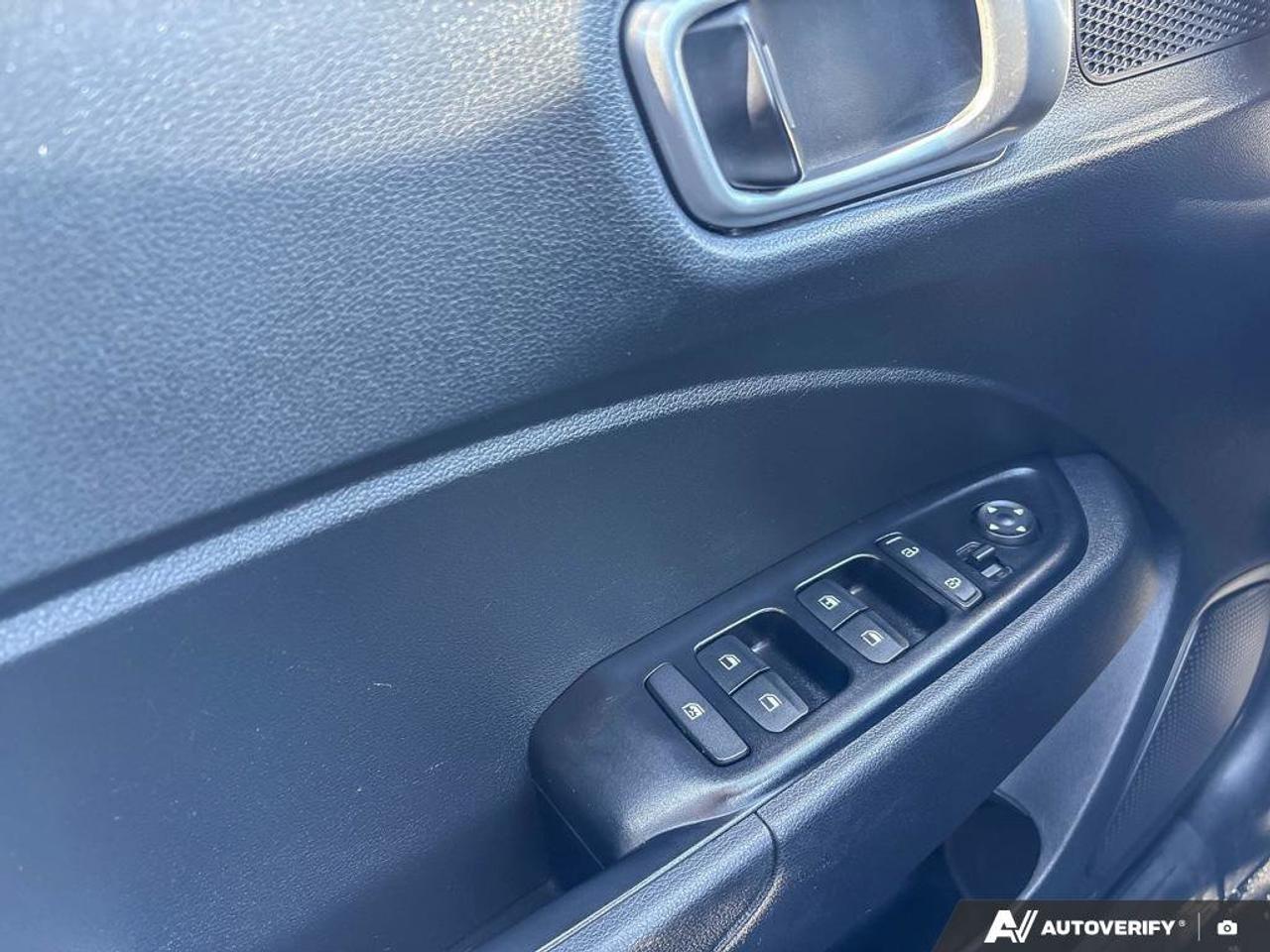 2023 Hyundai Venue Preferred   Heated Seats   Heated Steering   Apple Photo