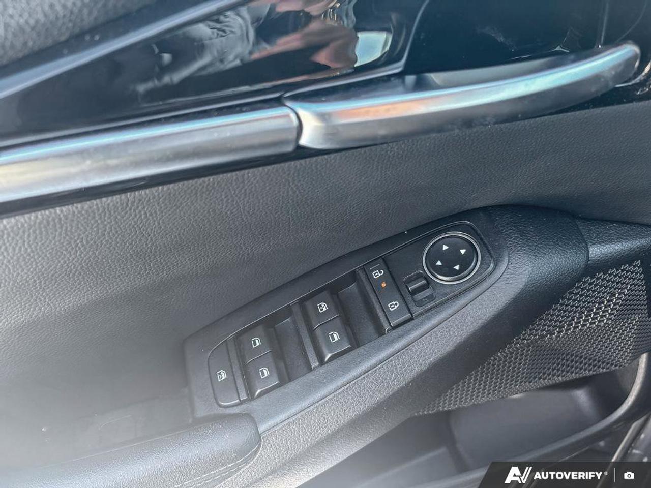 2024 Kia Seltos EX   Leather Seats   Sunroof   Heated Seats   Appl Photo