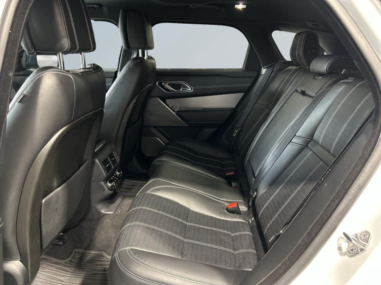 2019 Land Rover Range Rover Velar R-Dynamic /NAVI/Leather/Sunroof/Drive Assist/360 C Photo