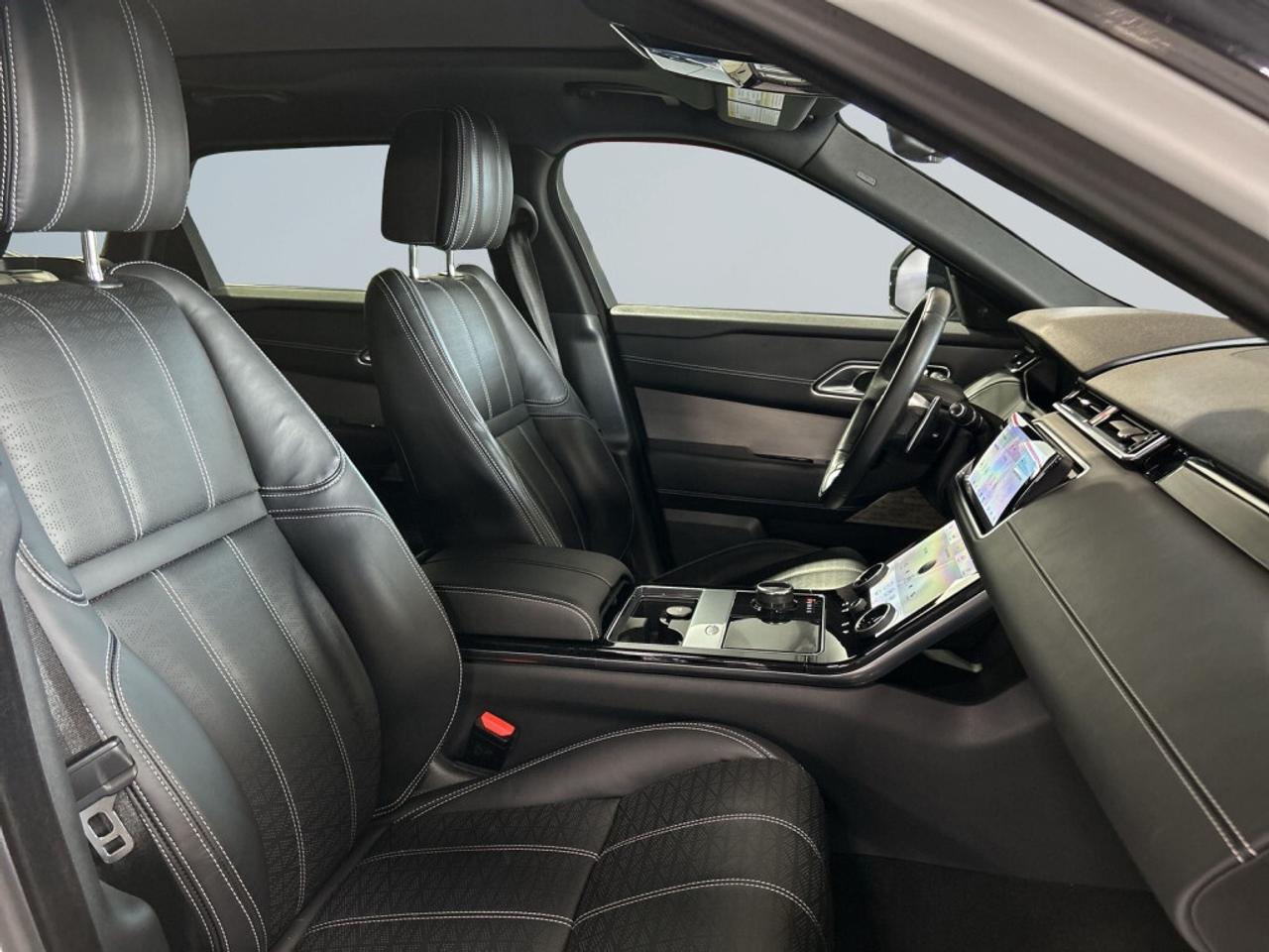 2019 Land Rover Range Rover Velar R-Dynamic HSE / NAV / Leather / Sunroof / Drive As Photo