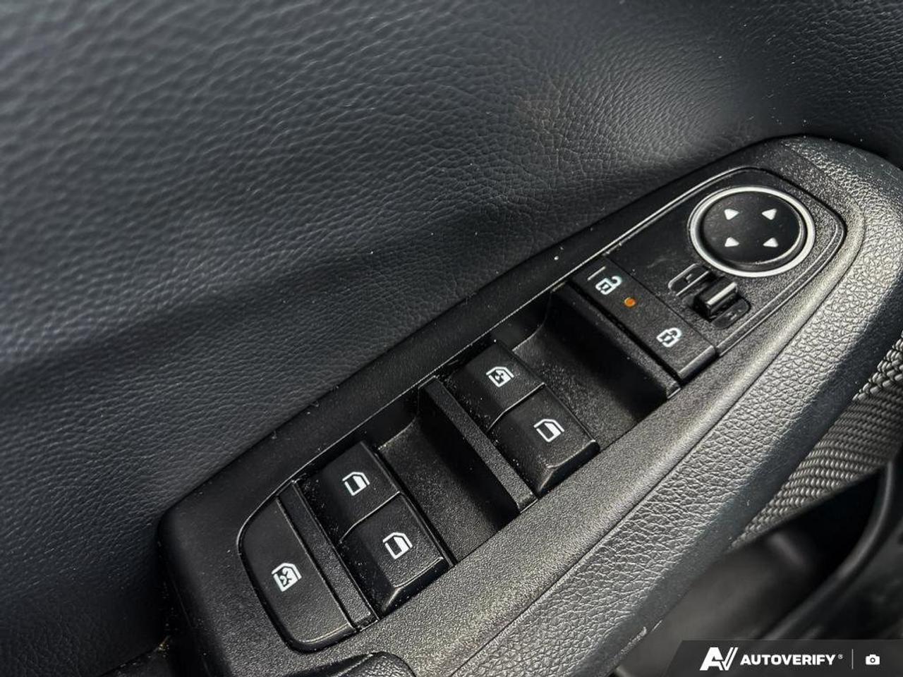 2024 Kia Seltos EX   Leather Seats   Sunroof   Heated Seats   Appl Photo