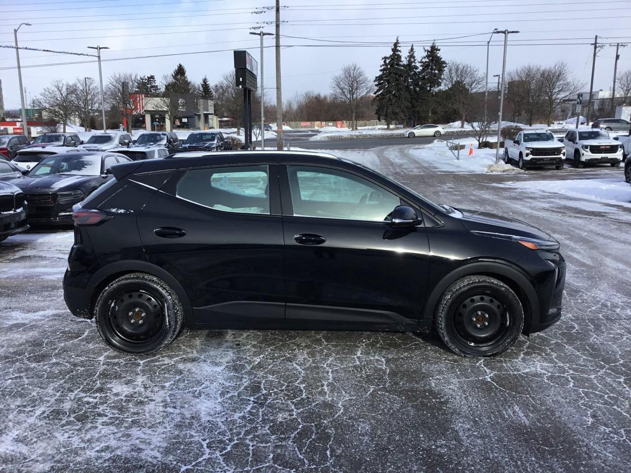 2023 Chevrolet Bolt EUV LT Photo