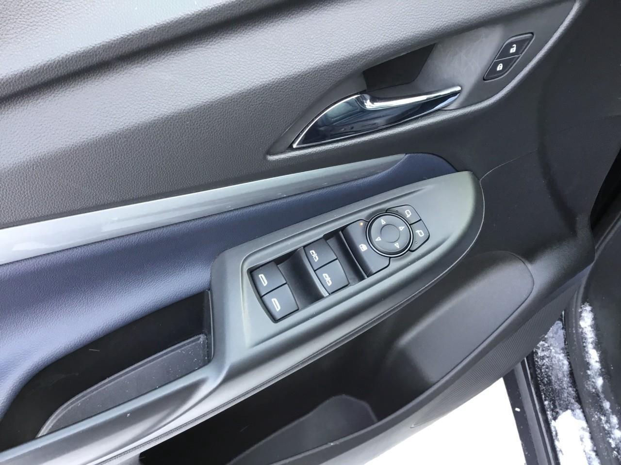 2023 Chevrolet Bolt EUV LT Photo