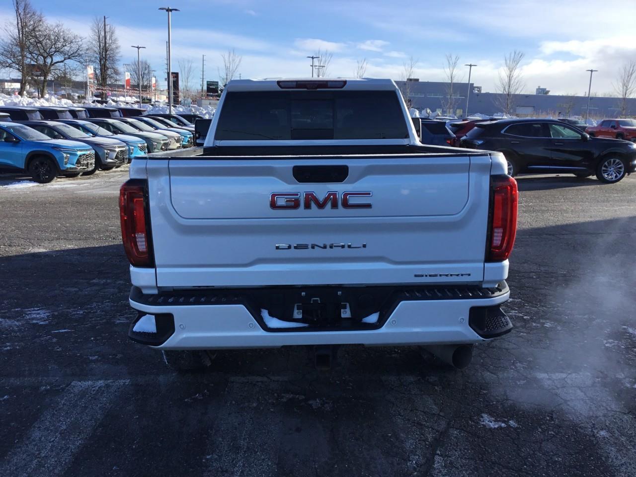 2022 GMC SIERRA 2500HD DENALI Photo