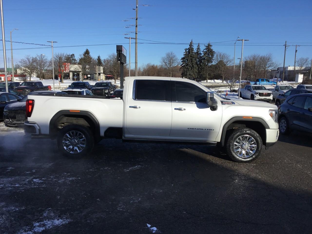 2022 GMC SIERRA 2500HD DENALI Photo