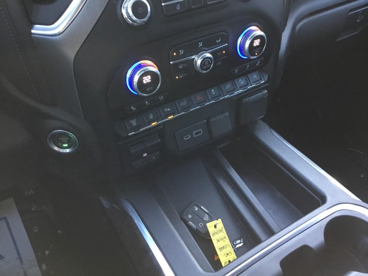 2022 GMC SIERRA 2500HD DENALI Photo