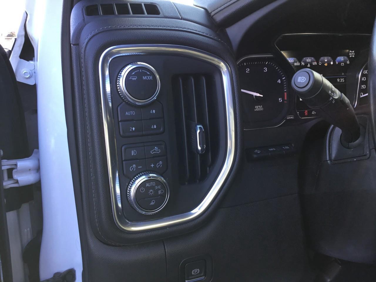 2022 GMC SIERRA 2500HD DENALI Photo