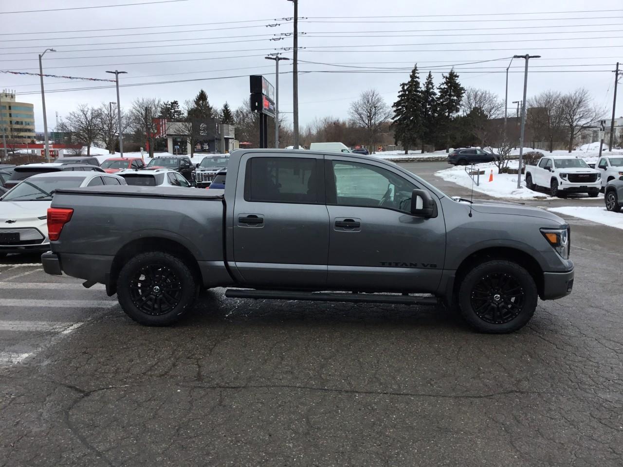 2018 Nissan Titan  Photo