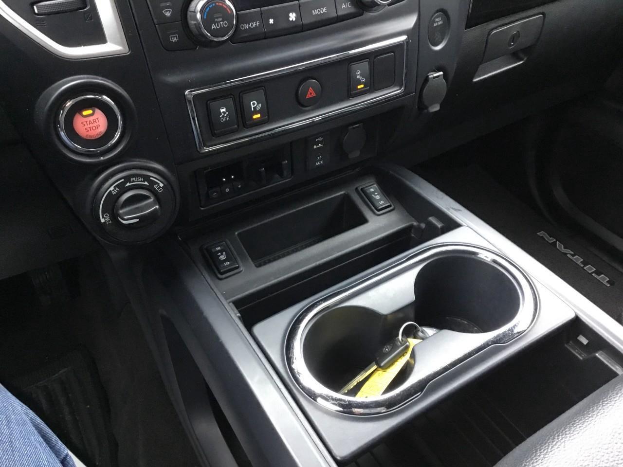 2018 Nissan Titan  Photo