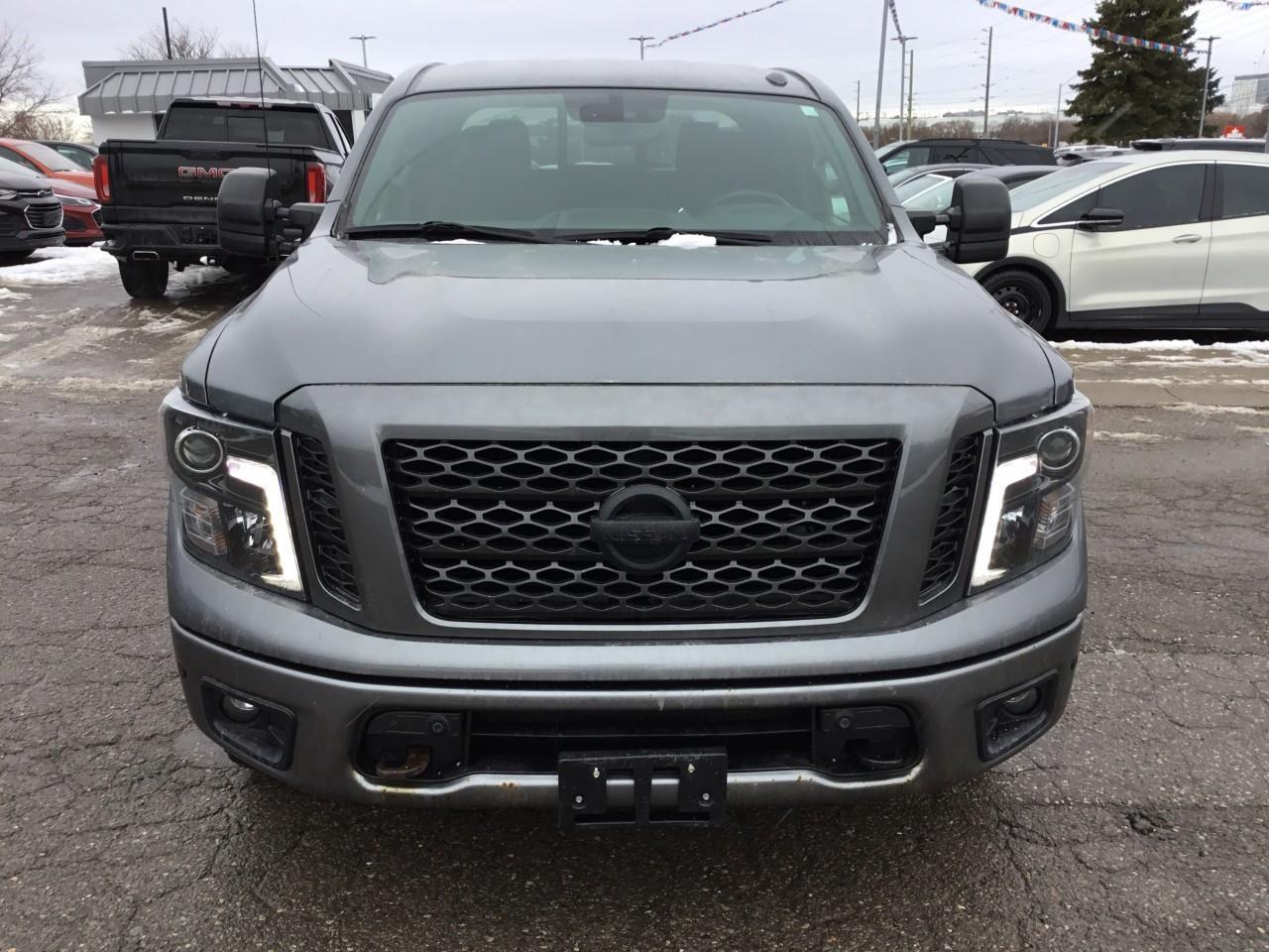 2018 Nissan Titan  Photo