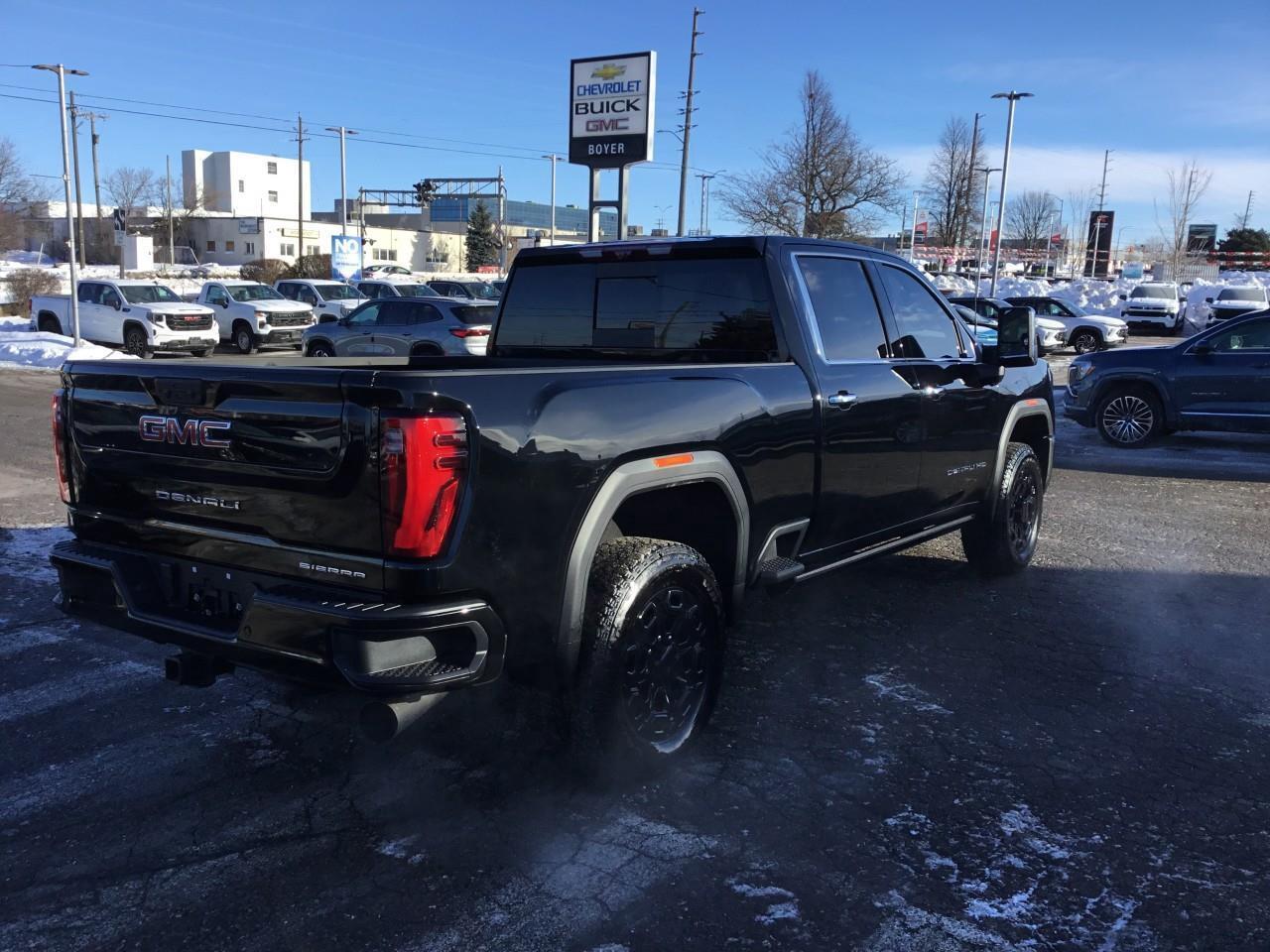 2025 GMC SIERRA 2500HD DENALI Photo4
