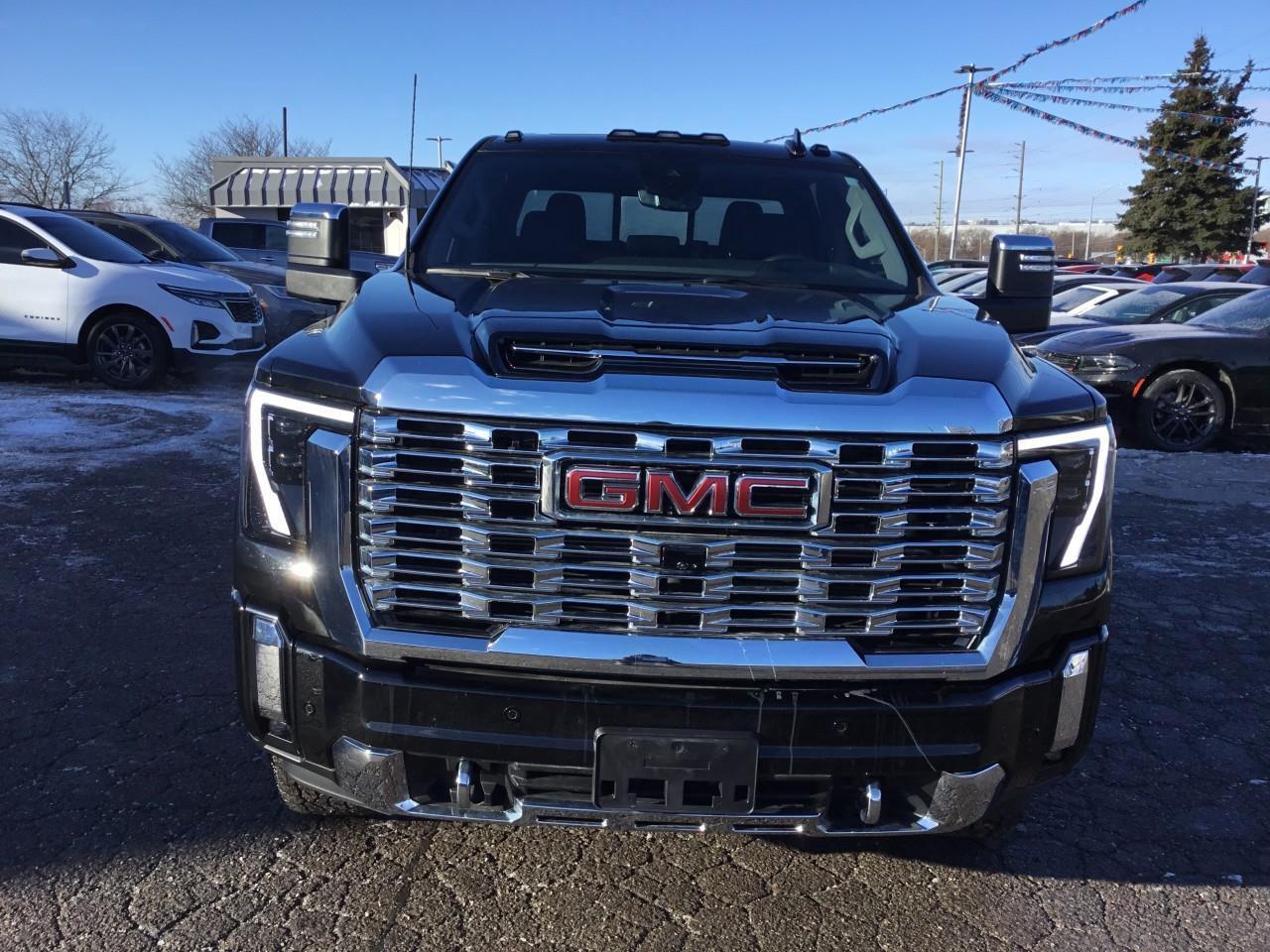 2025 GMC SIERRA 2500HD DENALI Photo