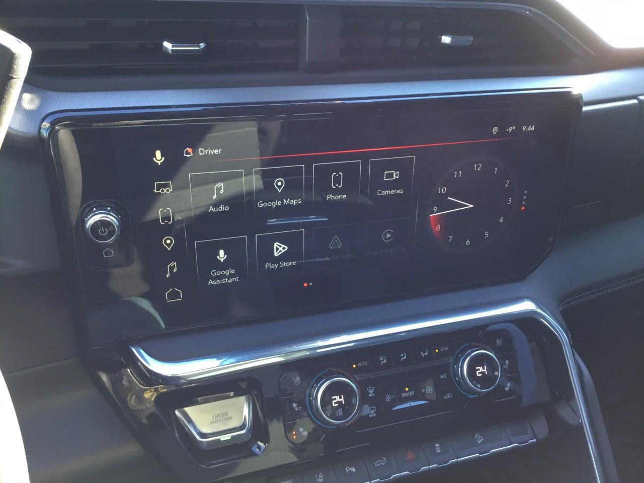 2025 GMC SIERRA 2500HD DENALI Photo