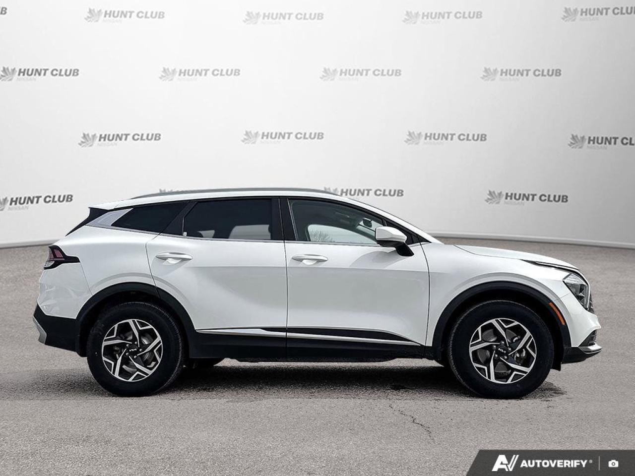 2023 Kia Sportage LX Photo