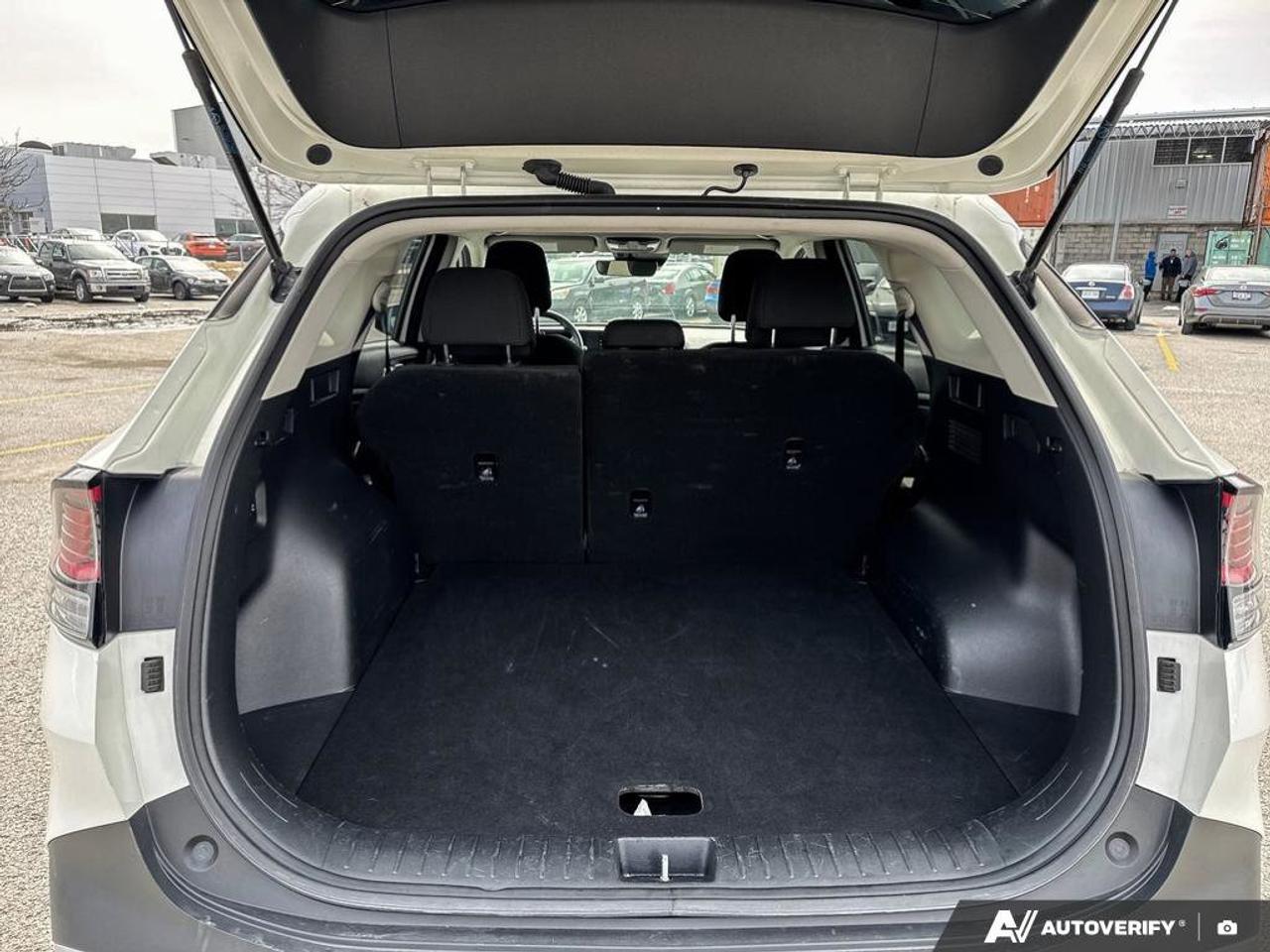 2023 Kia Sportage LX   Heated Seats   Apple CarPlay   Clean Carfax Photo