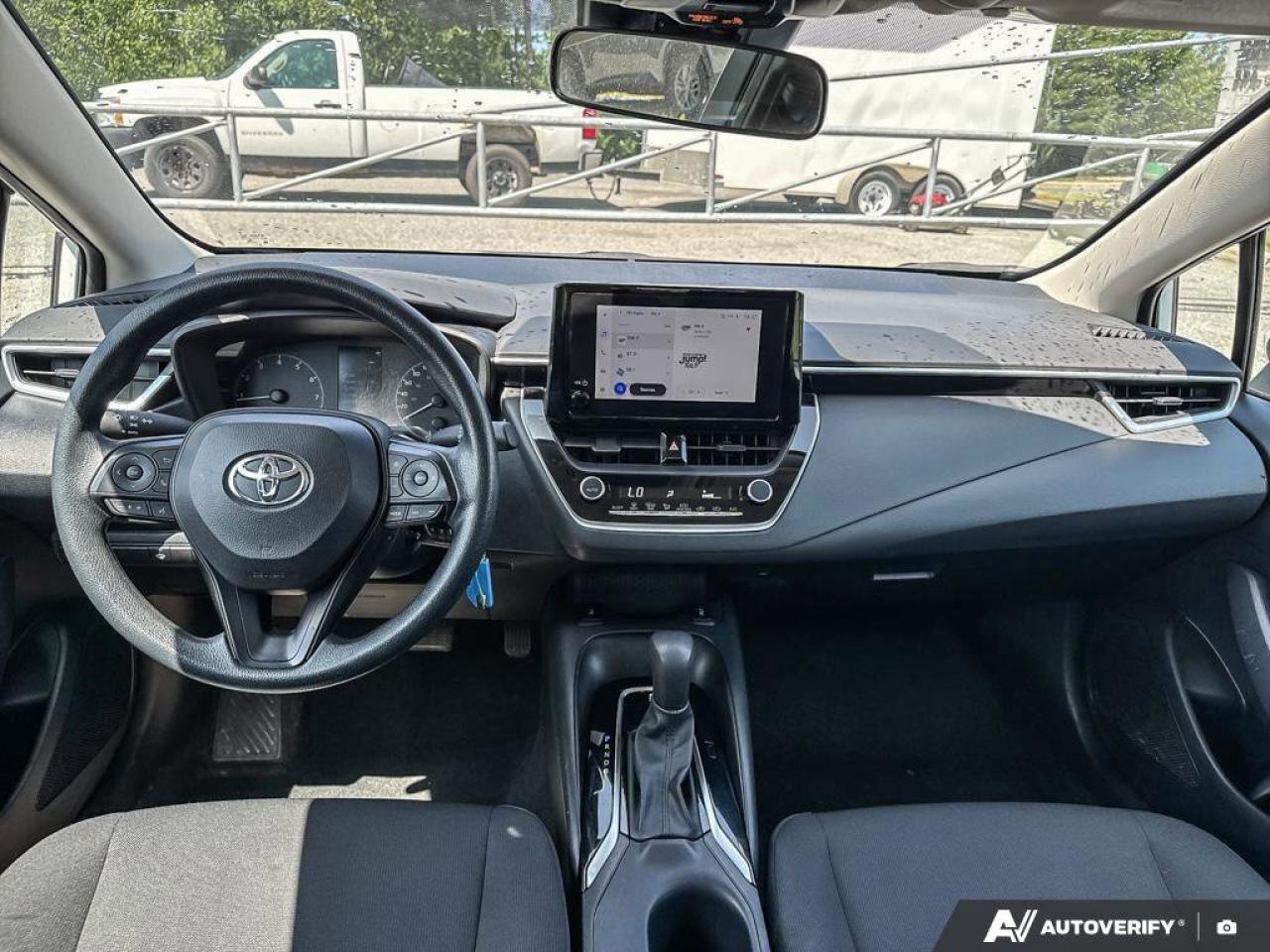 2023 Toyota Corolla LE Photo