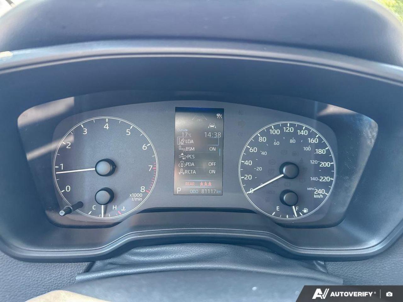 2023 Toyota Corolla LE Photo